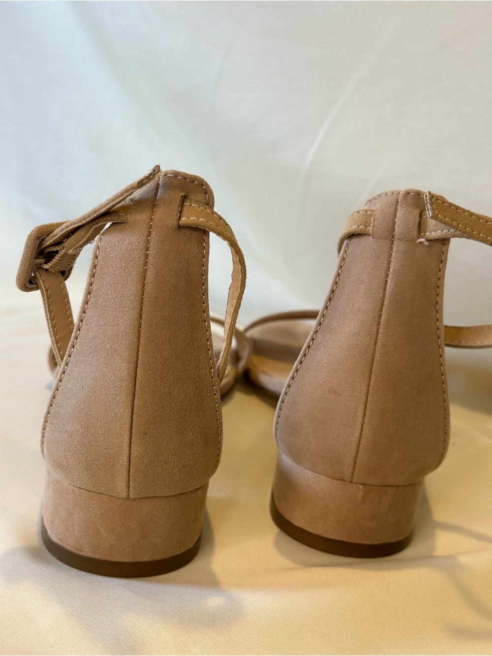 LOFT Taupe vegan Suede Ankle-Strap Block Heel Sandals classic effortless 7.5 - Picture 4 of 5